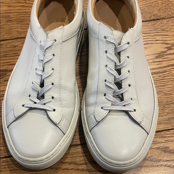 KOIO Women’s 37 Sneakers - Picture 3 of 5